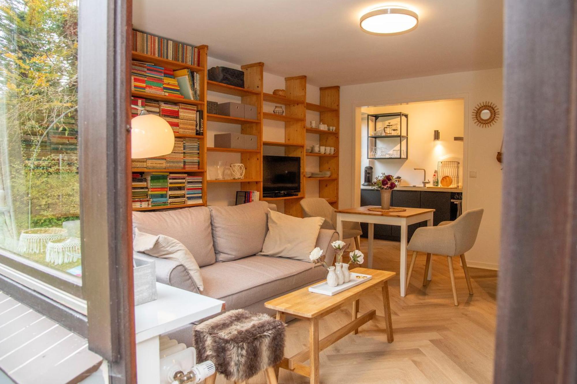 Mitten Im Gruenen - Apartment Mit Wohlfuehlcharakter In Stadtrandlage 奥伊廷 外观 照片